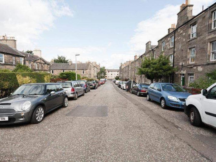 Edinburgh City Centre Hamza Apartment Exterior photo